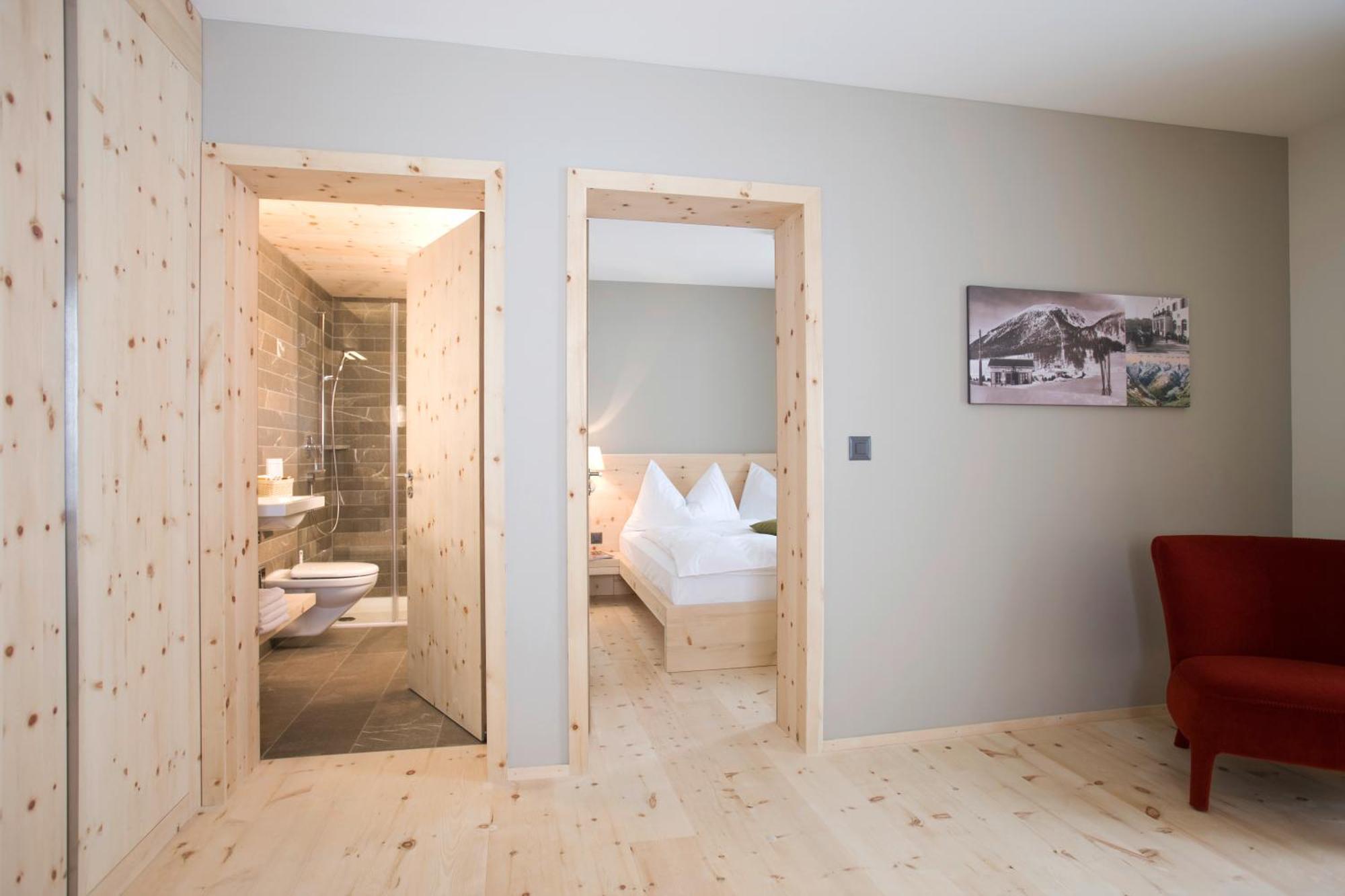 Romantik Hotel Muottas Muragl 자메단 외부 사진
