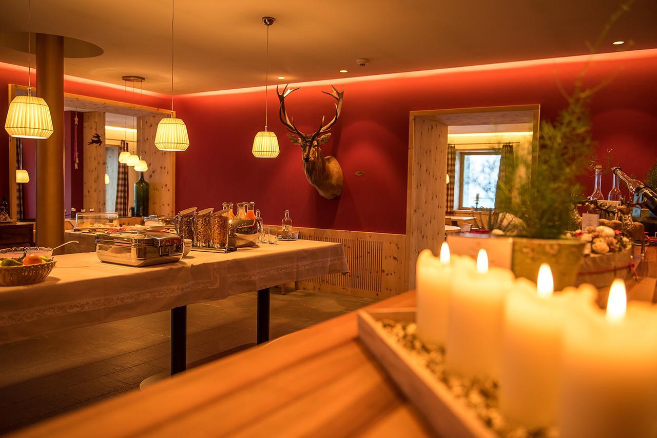Romantik Hotel Muottas Muragl 자메단 외부 사진