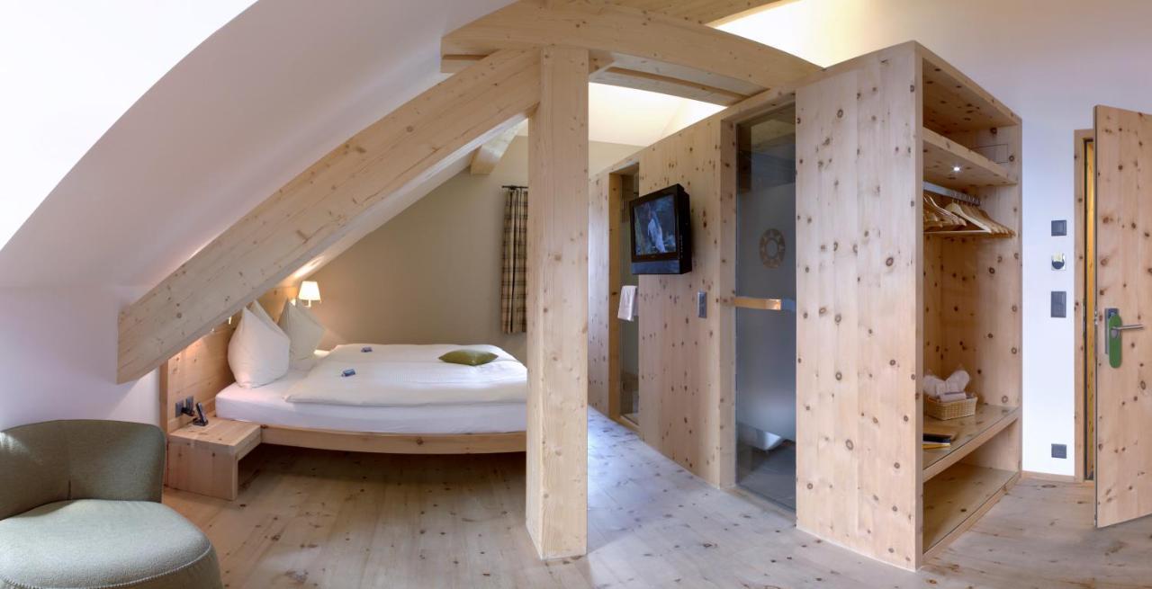 Romantik Hotel Muottas Muragl 자메단 외부 사진