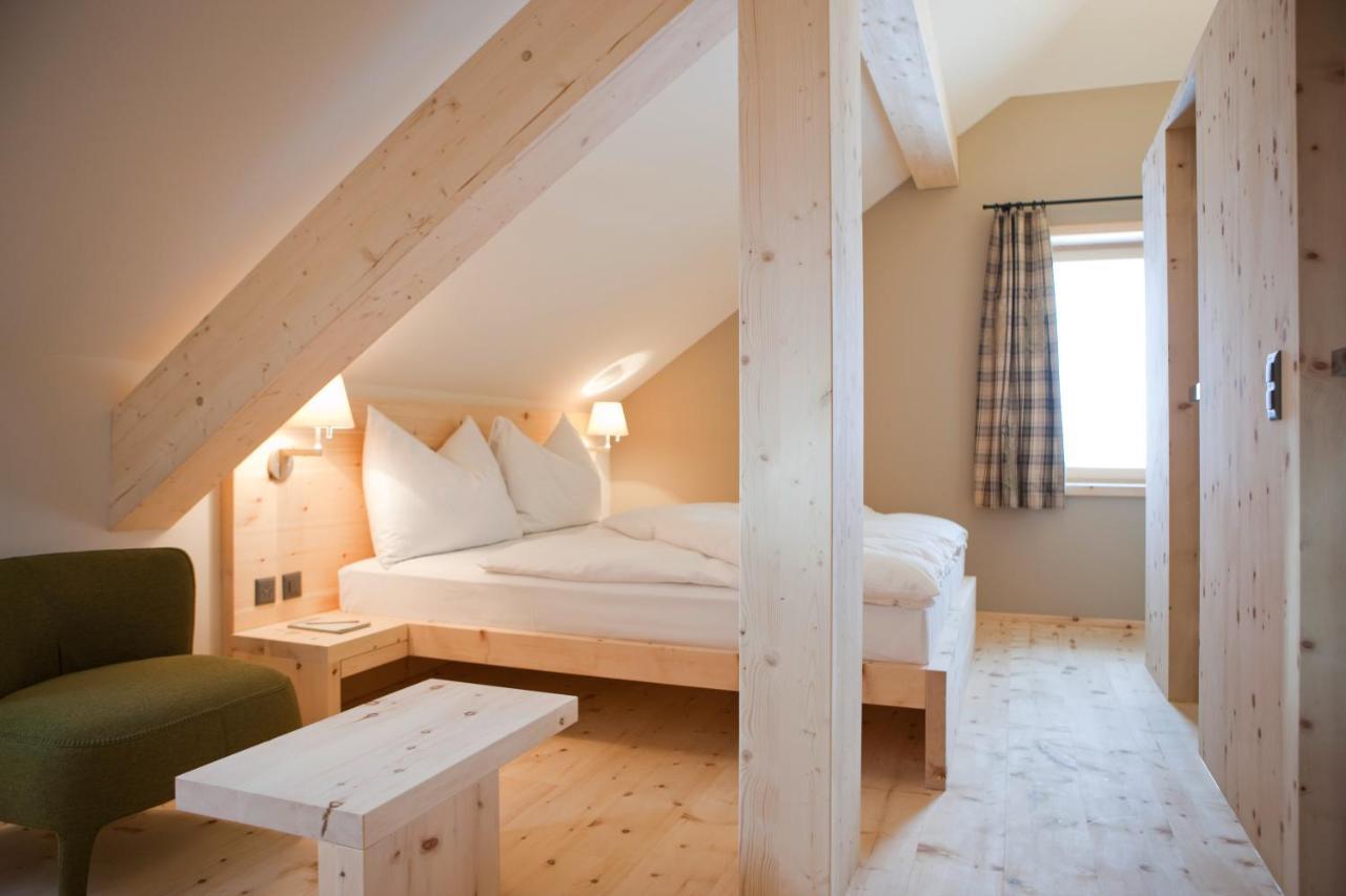 Romantik Hotel Muottas Muragl 자메단 외부 사진